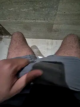 Snapshot of daddyfromhills chatting on February 21, 2026, 12:28 pm daddyfromhills online show from February 21, 2026, 12:28 pm