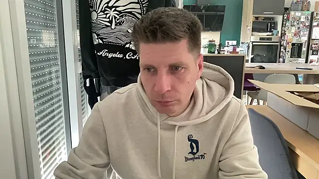 Minmoi1984 online show from March 26, 2026, 1:17 pm