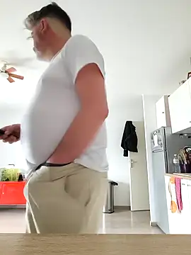 eruzam59000 online show from April 1, 2026, 2:25 pm