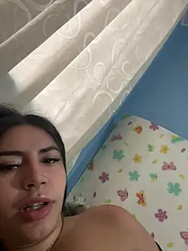 cataleya2525 online show from May 11, 2026, 10:29 pm