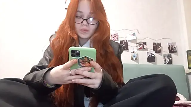 Snapshot of DizzyRina chatting on February 24, 2026, 3:21 pm DizzyRina online show from February 24, 2026, 3:21 pm