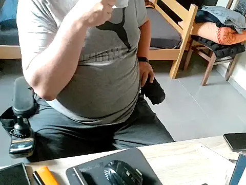 pozitiva000 online show from April 13, 2026, 3:06 pm