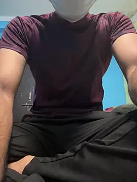 mightyythorrrr online show from June 20, 2026, 6:44 pm
