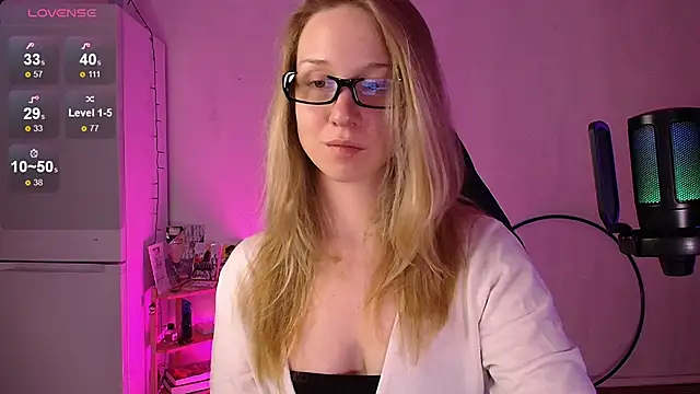 SatinSinner online show from March 1, 2026, 3:47 pm