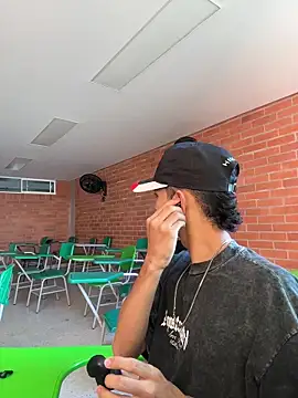 HarryGaze online show from February 27, 2026, 1:11 pm