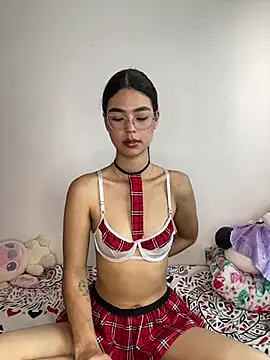 Snapshot of Nixieblaze chatting on April 19, 2026, 5:56 pm Nixieblaze online show from April 19, 2026, 5:56 pm