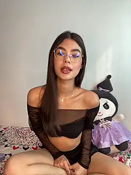 Snapshot of Nixieblaze chatting on April 24, 2026, 8:22 pm Nixieblaze online show from April 24, 2026, 8:22 pm