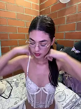 Snapshot of Nixieblaze chatting on July 17, 2026, 2:51 am Nixieblaze online show from July 17, 2026, 2:51 am