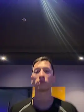 Thiago Jones1 online show from April 14, 2026, 10:43 am