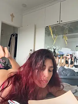 touchmybodybaby online show from February 25, 2026, 11:47 pm