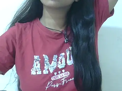 Snapshot of cute_momo_love chatting on June 20, 2026, 6:16 am cute momo love online show from June 20, 2026, 6:16 am