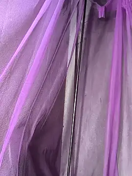 juicy-milu online show from March 12, 2026, 12:17 am