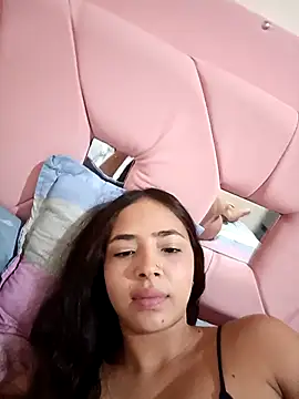 Sexy cloe outdoors online show from March 15, 2026, 8:04 pm