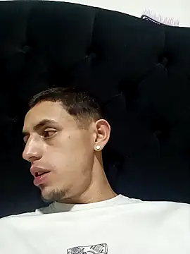 Cristianramos199 online show from April 14, 2026, 2:17 am