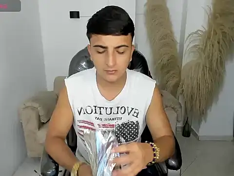 Snapshot of oliver_kooper21 chatting on February 26, 2026, 12:15 pm oliver kooper21 online show from February 26, 2026, 12:15 pm