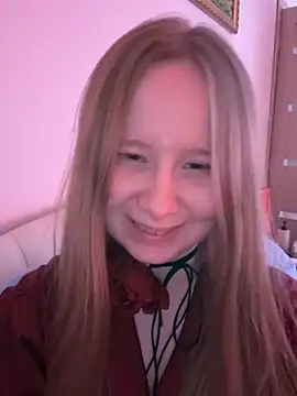 cutefoxieee online show from July 16, 2026, 8:59 pm