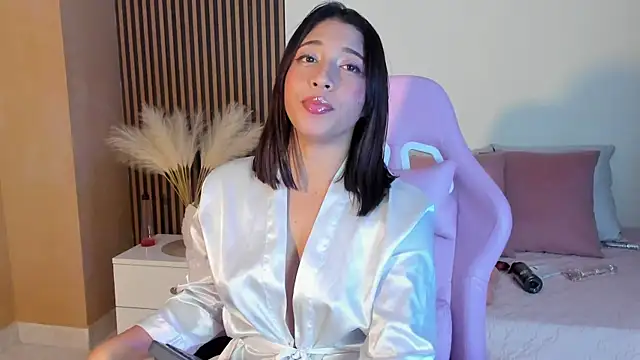 Holy Lux online show from July 16, 2026, 11:11 pm