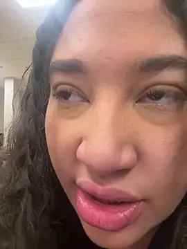 BunnyYT online show from April 4, 2026, 7:22 pm