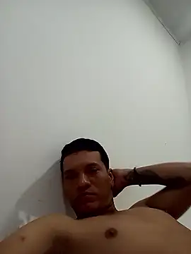 Snapshot of Emiliortr5678 chatting on February 28, 2026, 11:17 pm Emiliortr5678 online show from February 28, 2026, 11:17 pm