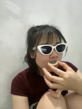 Nancyk6 online show from April 26, 2026, 3:42 pm