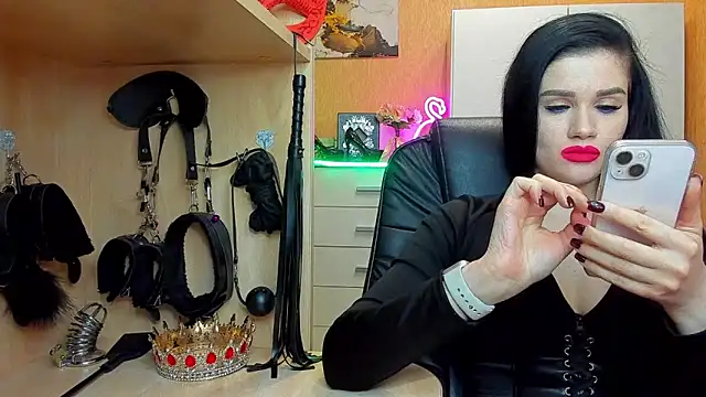 KristiTopxx online show from March 30, 2026, 5:47 pm