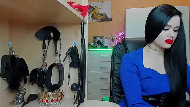 KristiTopxx online show from April 16, 2026, 9:50 pm