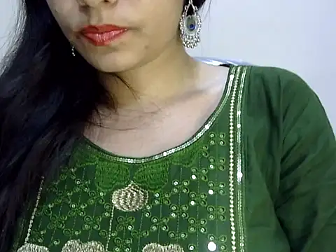 Neha Sharma2 online show from April 11, 2026, 1:37 pm