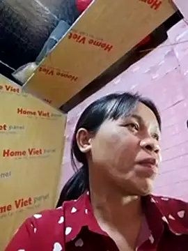 Snapshot of season-rose chatting on February 23, 2026, 11:40 am season-rose online show from February 23, 2026, 11:40 am