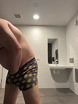chubbylittlesecret online show from July 8, 2026, 1:32 am