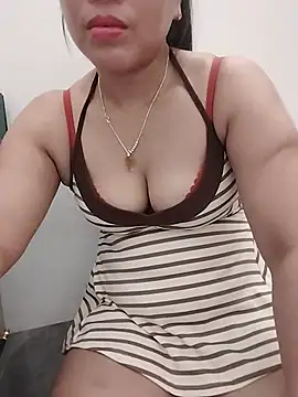01 ANNA 01 online show from July 17, 2026, 1:12 am