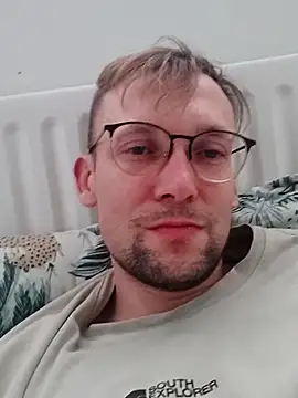 Snapshot of GaryJohnson79 chatting on February 26, 2026, 12:59 pm GaryJohnson79 online show from February 26, 2026, 12:59 pm