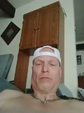 Snapshot of Jrodd49 chatting on June 19, 2026, 7:39 pm Jrodd49 online show from June 19, 2026, 7:39 pm