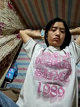 Snapshot of Lala-labu chatting on February 27, 2026, 1:05 am Lala-labu online show from February 27, 2026, 1:05 am