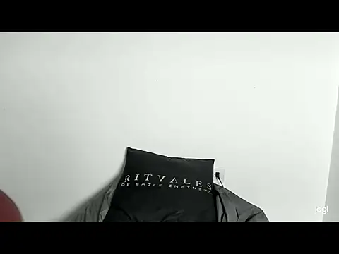 TatyGomez  online show from April 8, 2026, 4:34 am