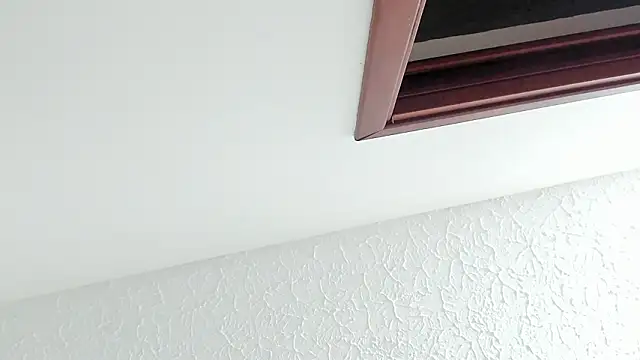 KissMeSara online show from February 27, 2026, 12:16 pm