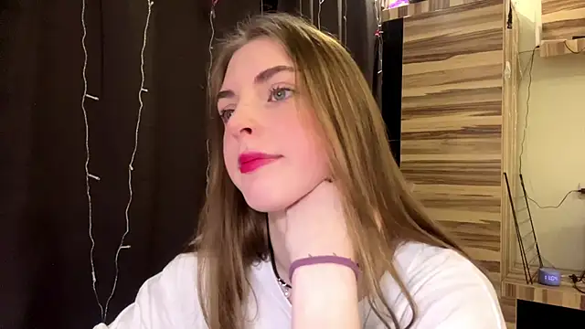 PollyDream online show from February 28, 2026, 8:04 am