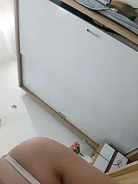 Jinnie sexy online show from April 19, 2026, 6:02 am