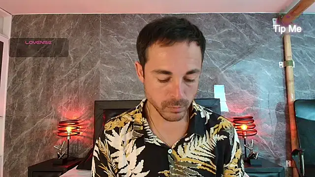 Adams Sanz online show from April 22, 2026, 8:21 pm