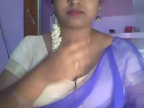 Snapshot of Tamil_Kuttyma chatting on June 3, 2026, 12:52 pm Tamil Kuttyma online show from June 3, 2026, 12:52 pm