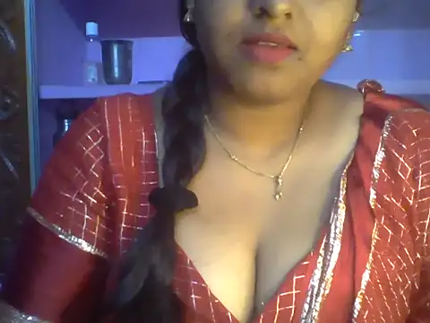 Snapshot of Tamil_Kuttyma chatting on July 17, 2026, 1:18 pm Tamil Kuttyma online show from July 17, 2026, 1:18 pm