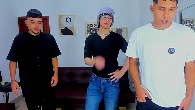 Snapshot of nobodyknows01 chatting on March 2, 2026, 7:54 pm nobodyknows01 online show from March 2, 2026, 7:54 pm