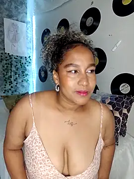 medusafox  online show from March 28, 2026, 4:34 am