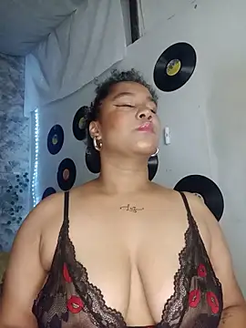 medusafox  online show from June 13, 2026, 5:05 am