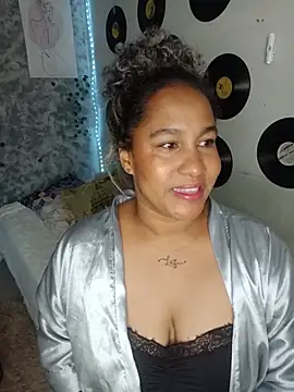 medusafox  online show from June 26, 2026, 5:12 am
