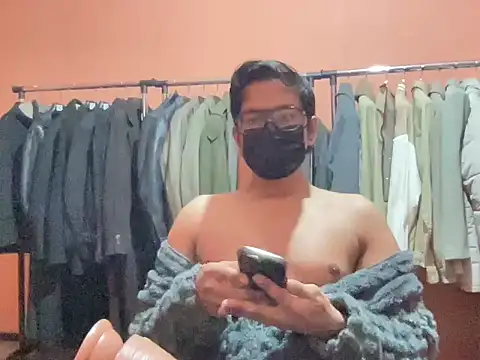 Snapshot of G00ner_top chatting on February 23, 2026, 9:34 pm G00ner top online show from February 23, 2026, 9:34 pm