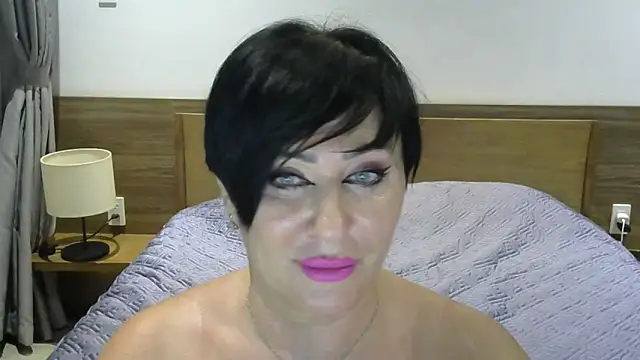 Snapshot of Kleotempt chatting on July 9, 2026, 8:35 pm Kleotempt online show from July 9, 2026, 8:35 pm