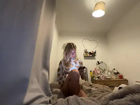 maisco19 online show from March 1, 2026, 10:45 pm