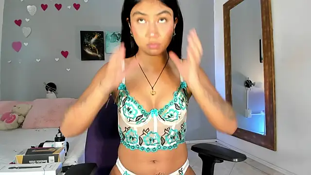 KimTaylorW online show from March 2, 2026, 8:26 pm