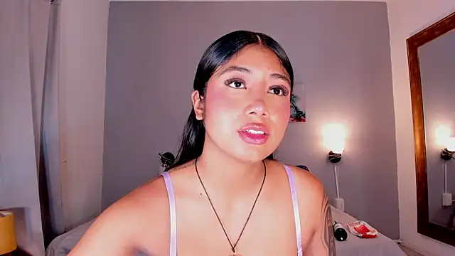 KimTaylorW online show from July 3, 2026, 2:40 am