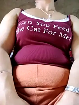 mami-rubi online show from May 23, 2026, 1:44 am